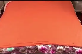 原来用一个枕头，就能让被子叠的又快又整齐！