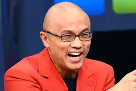 《篱笆墙的影子》让他红遍大江南北，出道32年，从歌手到主持人图片