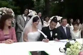 十年后再看应采儿和陈小春的结婚现场，真的很感人！视频封面