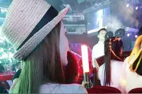 甜馨成了王源头号迷妹， “罪魁祸首”是贾乃亮图片