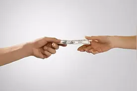 你有多余的亚马逊账号出售吗，先Hold住...图片