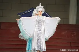 异域风情的各国美女 激情舞姿尽收眼底图片