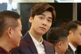 李易峰的超级模仿秀来了，耍帅卖萌两不误哈！图片