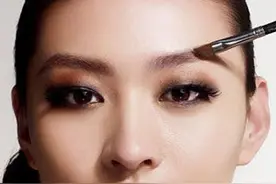 轻松修出好眉型 大方教你几个小妙招图片