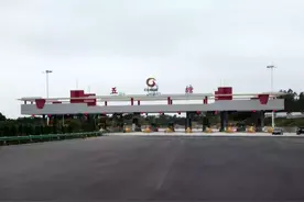 南宁外环高速公路五塘收费站8月13日正式启用图片