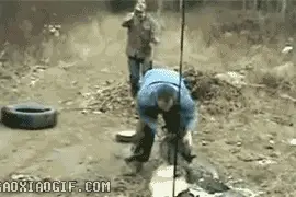 搞笑动图  教你2秒钟快速叠T恤图片