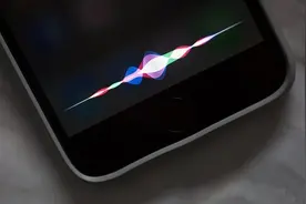 你是否还记得苹果手机上 Siri 的存在 ？图片