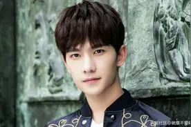 杨洋，陈都灵左耳后，再度上演一见钟情视频封面