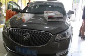 导航、泊车、防盗都有，不得不装的360全景行车记录仪安装教程图片