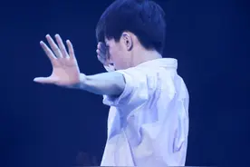 TFBOYS三周年广州场，你被易烊千玺撩到了吗图片