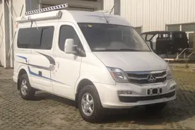 自行式B型房车，上汽大通价格26万，驾照C1，2到6人可乘坐图片