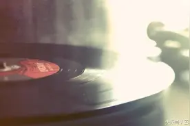 人生就像一段旋律，在跳动的音符中完成生命的过程。图片