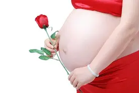 水中分娩‧温柔出生图片