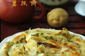 路边手抓饼被曝光了，你还敢吃不？自己做健康简单！图片