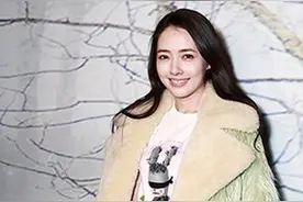 郭碧婷同款COACH蔻驰Color Block女士真皮斜挎包图片