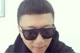 颜王这样调侃自己，真的被他帅到了！图片