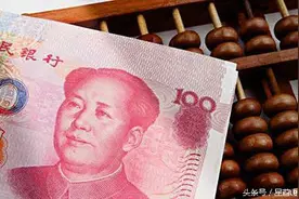 这三个地方长痣的人，村里老人都说是富贵命！图片