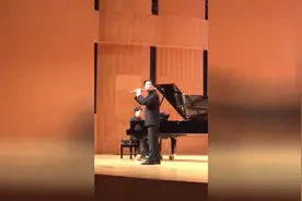 笛子大师和钢琴的合奏曲  非常美妙啊图片