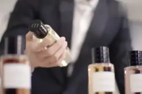 Dior迪奥香氛世家大使黄景瑜，这样的鲸鱼越看越帅！视频封面