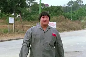 《福星高照》：洪金出狱偷车被套路，笑喷