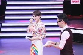 主持人晓敏 泪洒《一站到底》图片