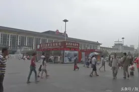 西安火车站附近地铁哪里找？ 10分钟里7人问图片