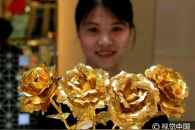 继《澳门风云》后 金玫瑰大受热捧 “不凋谢”金玫瑰火热售卖图片