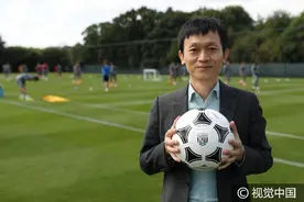 西布罗姆维奇新老板赖国传到访球队图片