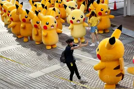 日本街头“活捉”千只皮卡丘 引围观狂潮图片