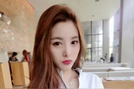 160的萌妹纸身高，穿对了两件套目视已达165！图片