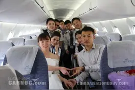 单身狗慎入！盘点那些发生在飞机上的浪漫求婚图片