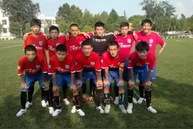 京津冀鲁校园足球邀请赛首轮开球 今天下午德州一中队对阵北京理工附中队图片