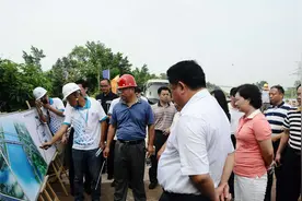 市领导率队考察惠新大道及梅湖大道工程第三东江大桥建设情况图片