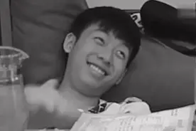 小学生作死液体混合物大挑战 生无可恋的样子