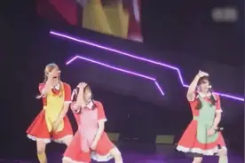 饭拍got7上海演唱会女装现场，简直太可爱了图片