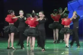 少儿拉丁舞《时尚舞步》图片