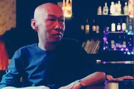 沧桑大叔翻唱苏芮老歌《奉献》，最好听的版本~视频封面