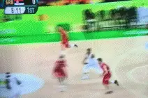六人得分上双，梦之队94-91三分险胜塞尔维亚图片