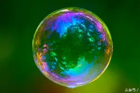 肥皂泡为什么是彩色的？——（物理与生活）图片