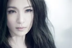 Hebe田馥甄談逝去恋情，笑喊有好几段图片
