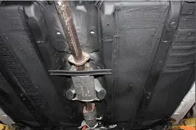 都说底盘装甲不用做，何必花冤枉钱！看完之后不纠结图片