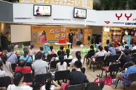 优学派学生手机亮相成都：学生开心 家长放心图片