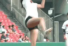 谁说女生就打不好棒球了？分分钟虐哭你！图片