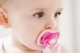 安抚奶嘴，究竟是「神器」还是「鸡肋」？图片