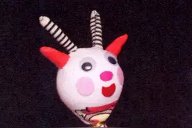 幼儿园玩偶制作：袜子造型小山羊图片