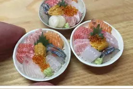 指尖上的美食：牛人用黏土做成的微型食物太逼真，看得直流口水图片