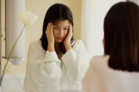 头皮痛是怎么回事 是什么引起的图片