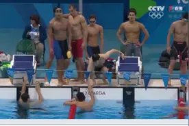 男子4x100米混泳中国队犯规  美国夺冠菲鱼斩获第23金图片