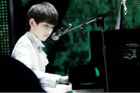 TFBOYS三周年收官再出大招？！王源演绎国民情歌《小幸运》图片