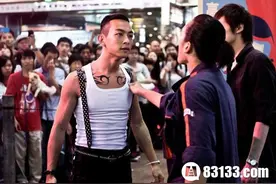 小太妹谎称大哥女人，被大哥抓包险些被毁容。图片